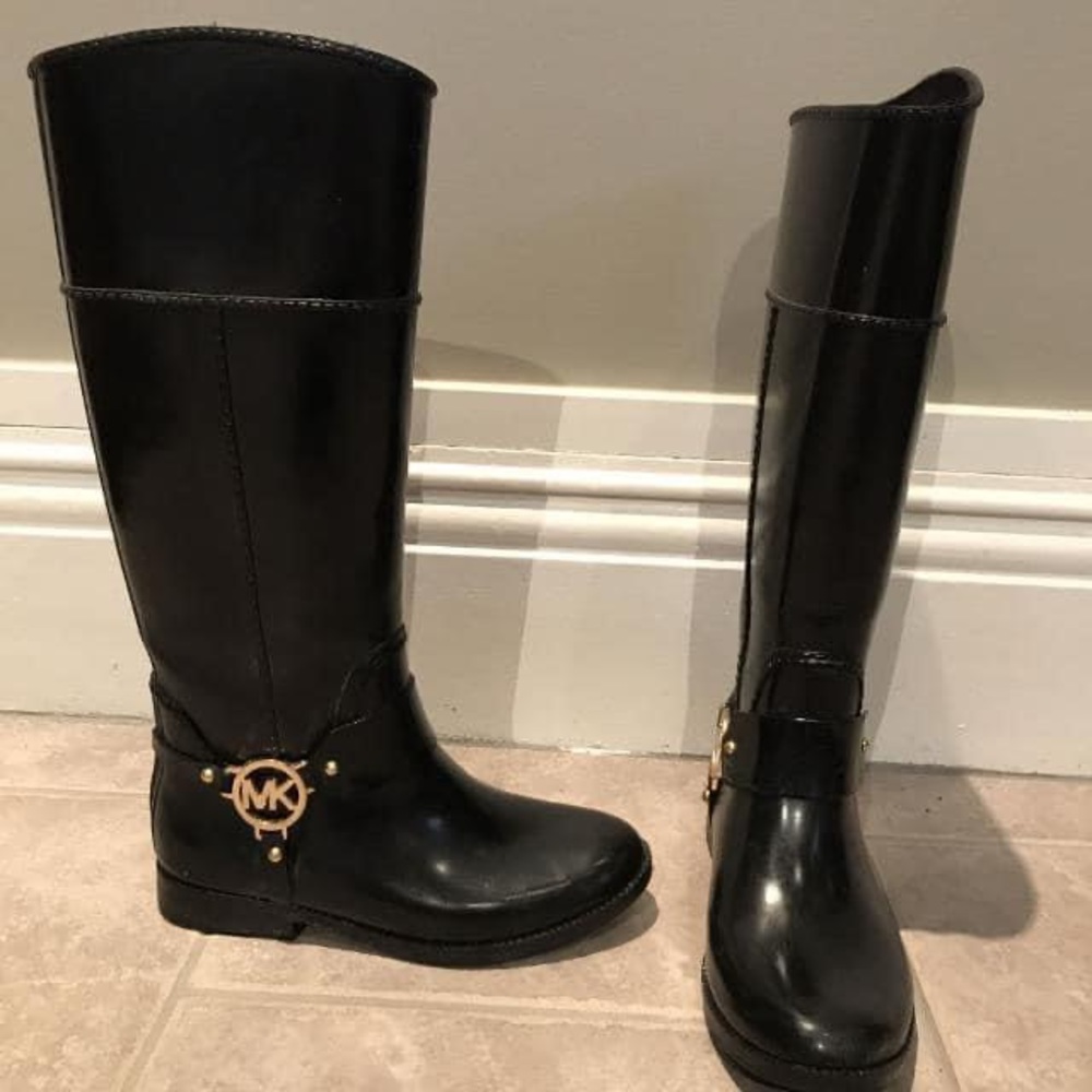 Michael kors rain boots
